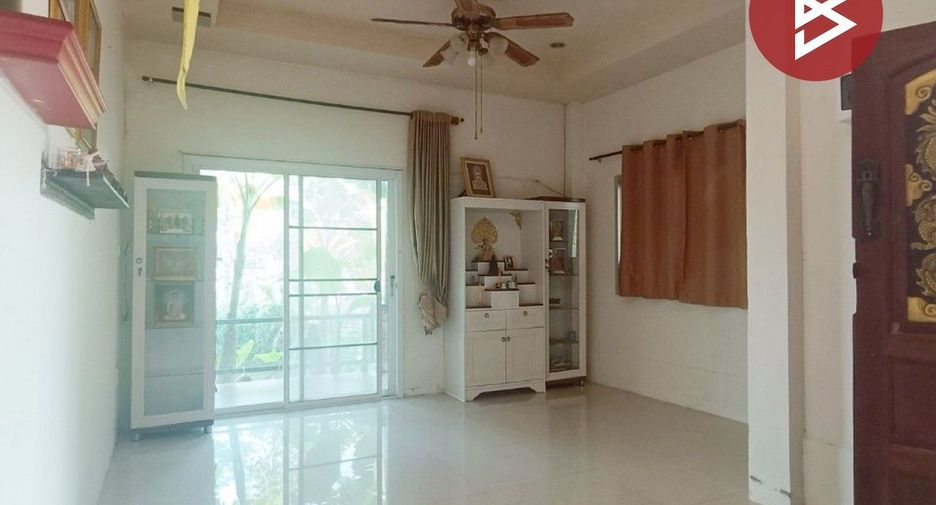 For sale 4 bedrooms house in Mueang Chanthaburi, Chanthaburi