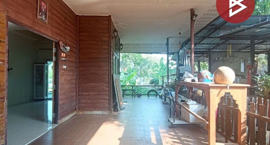 For sale 4 bedrooms house in Mueang Chanthaburi, Chanthaburi