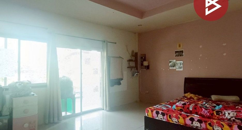 For sale 4 bedrooms house in Mueang Chanthaburi, Chanthaburi