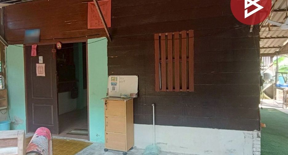 For sale 4 bedrooms house in Mueang Chanthaburi, Chanthaburi