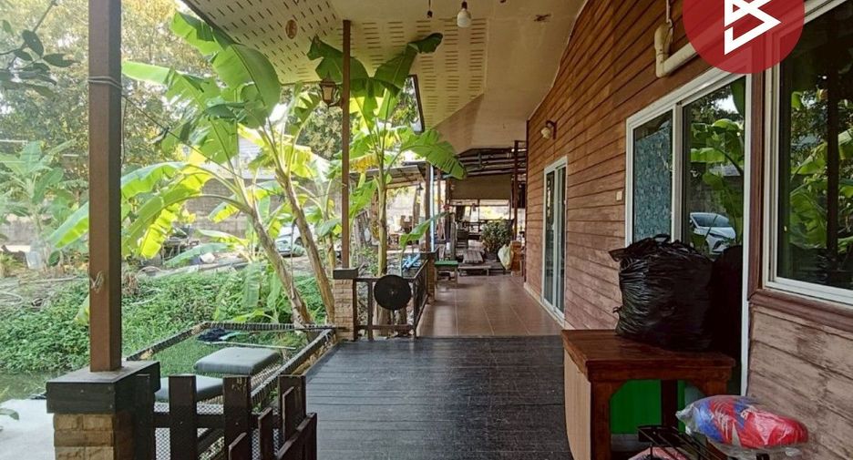For sale 4 bedrooms house in Mueang Chanthaburi, Chanthaburi