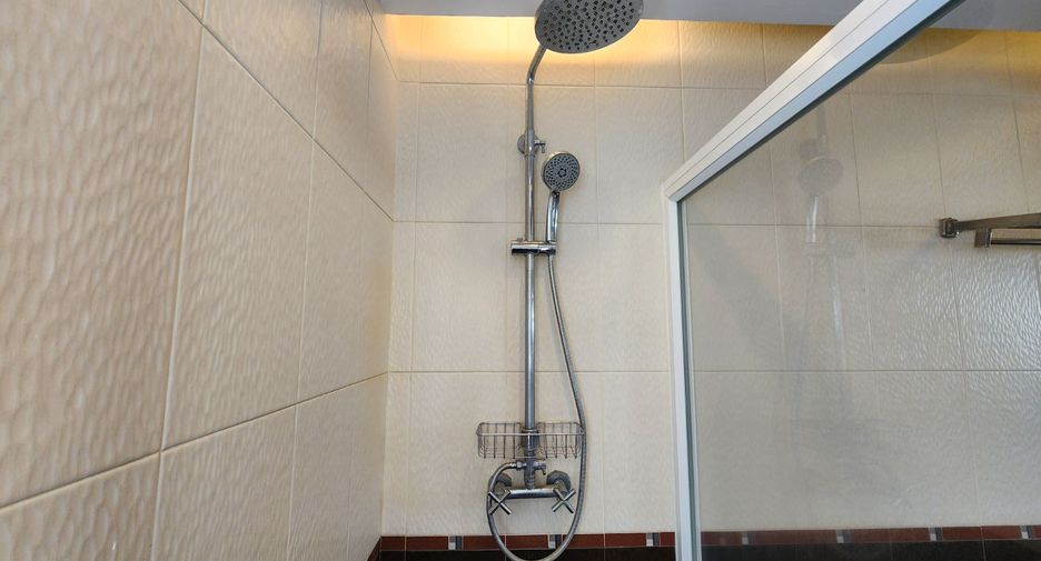 For rent 3 bedrooms apartment in Bang Rak, Bangkok