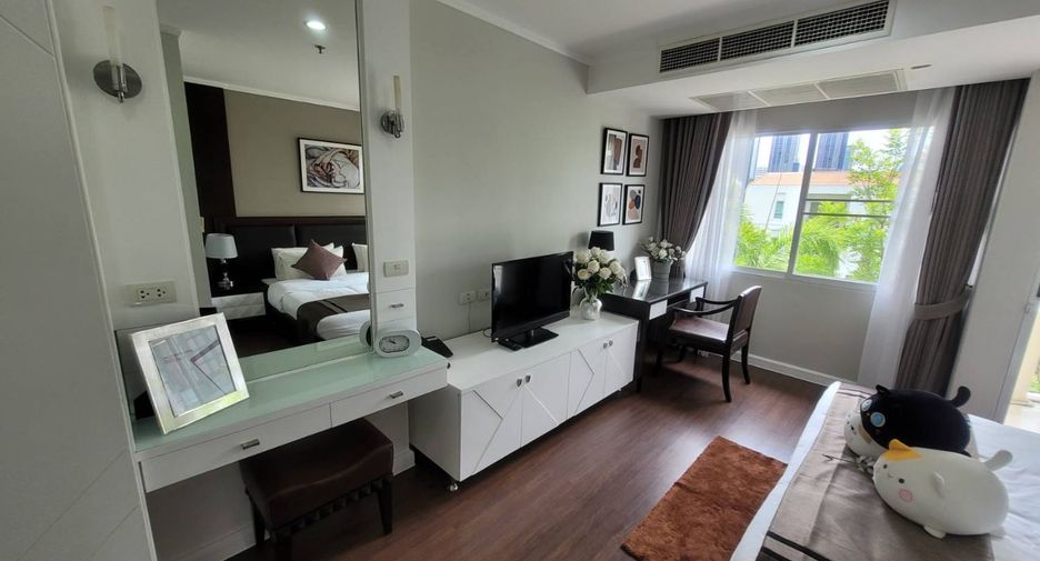 For rent 1 Beds serviced apartment in Khlong Toei, Bangkok