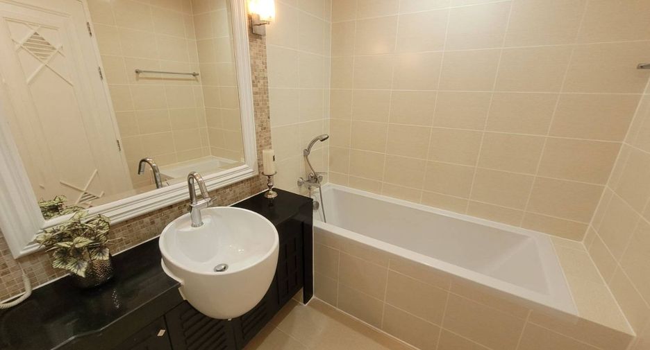 For rent 1 Beds serviced apartment in Khlong Toei, Bangkok