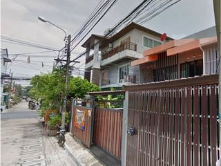 Haus zum Kauf mit 2 Zimmer in Bang Kapi, Bangkok