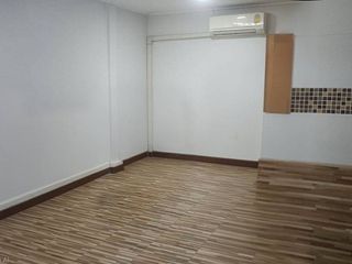 Haus zum Kauf mit 2 Zimmer in Bang Kapi, Bangkok