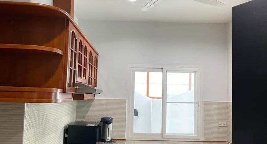 For rent 2 bedrooms house in Bang Lamung, Chonburi