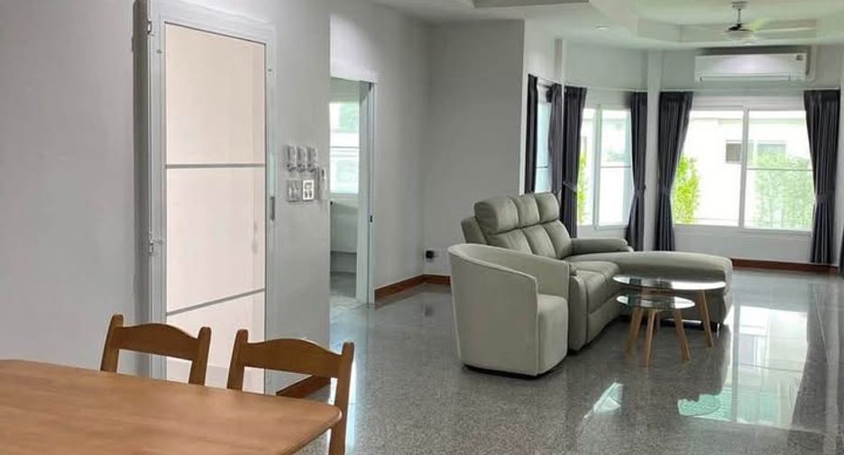 For rent 2 bedrooms house in Bang Lamung, Chonburi