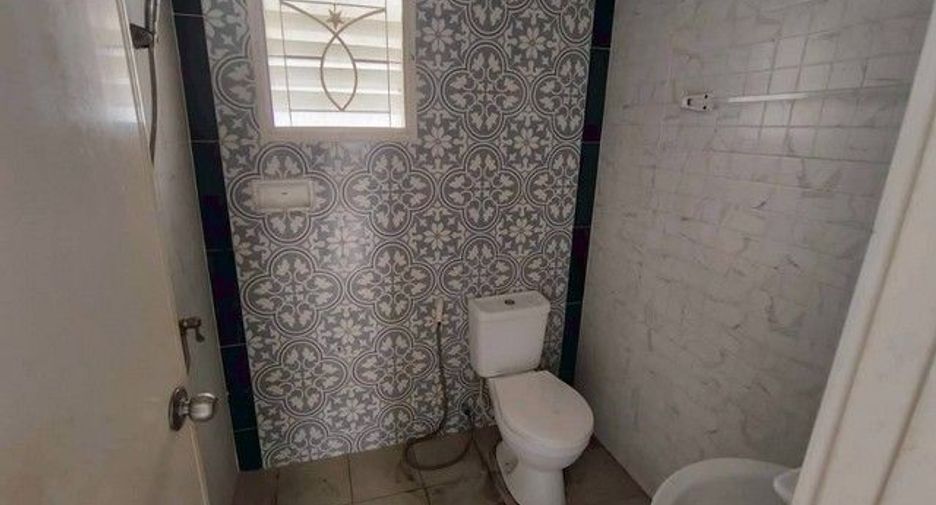 À vendre 3 chambres maison de ville à Bang Phli, Samut Prakan