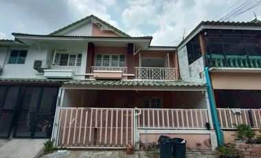 Casa adosada en venta de 3 habitaciones en Khlong Luang, Pathum Thani