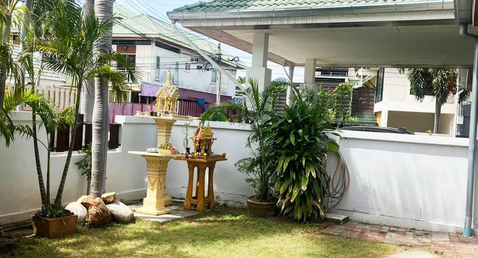 À louer 2 chambres maison à Bang Lamung, Chonburi