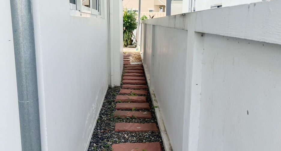 À louer 2 chambres maison à Bang Lamung, Chonburi
