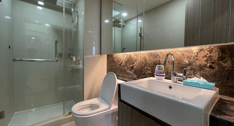 For sale 3 bedrooms condo in Watthana, Bangkok
