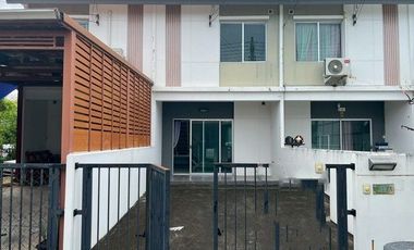 For sale 3 bedrooms townhouse in Khlong Luang, Pathum Thani