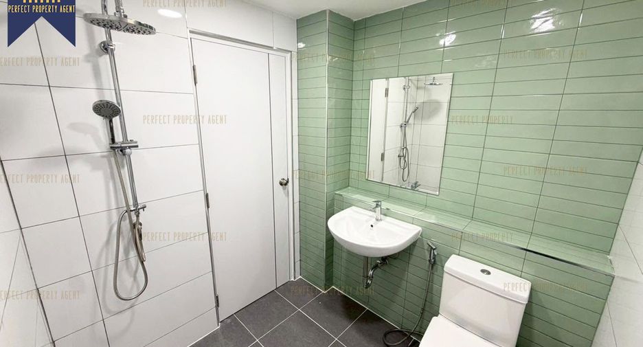 For sale 4 bedrooms townhouse in Pak Kret, Nonthaburi