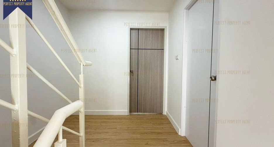 For sale 4 bedrooms townhouse in Pak Kret, Nonthaburi