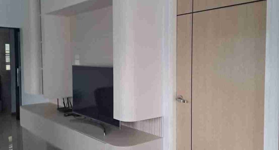 For rent 3 bedrooms villa in Huay Yai, Pattaya
