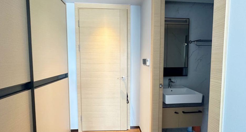 For rent 2 bedrooms condo in Bang Lamung, Chonburi
