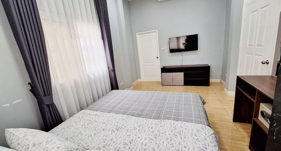 For rent 3 bedrooms villa in Bang Lamung, Chonburi