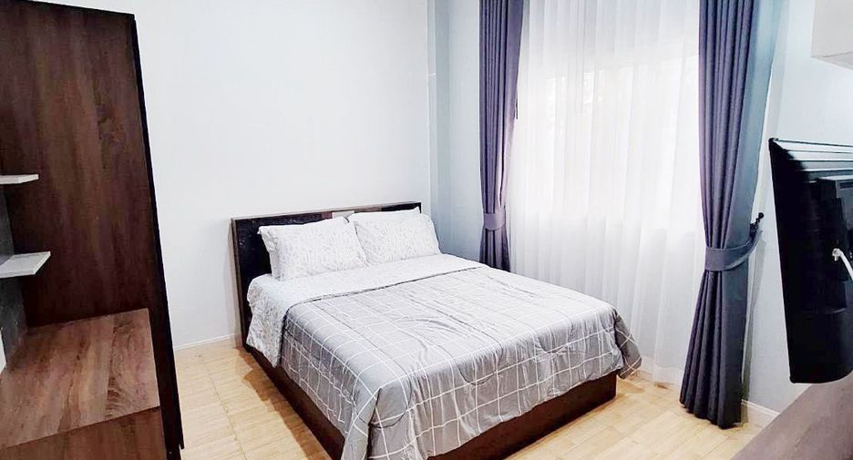 For rent 3 bedrooms villa in Bang Lamung, Chonburi