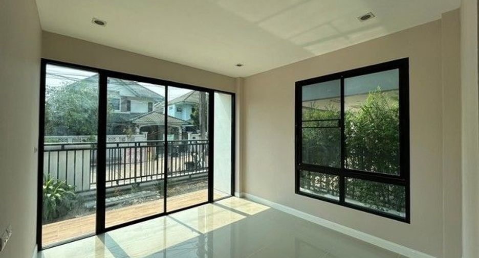 À vendre 3 chambres maison à Thanyaburi, Pathum Thani
