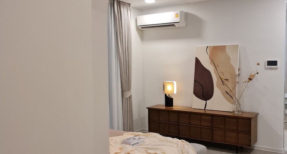 For rent 4 bedrooms house in Saphan Sung, Bangkok