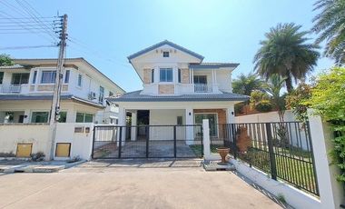 Casa en venta de 3 habitaciones en Thanyaburi, Pathum Thani