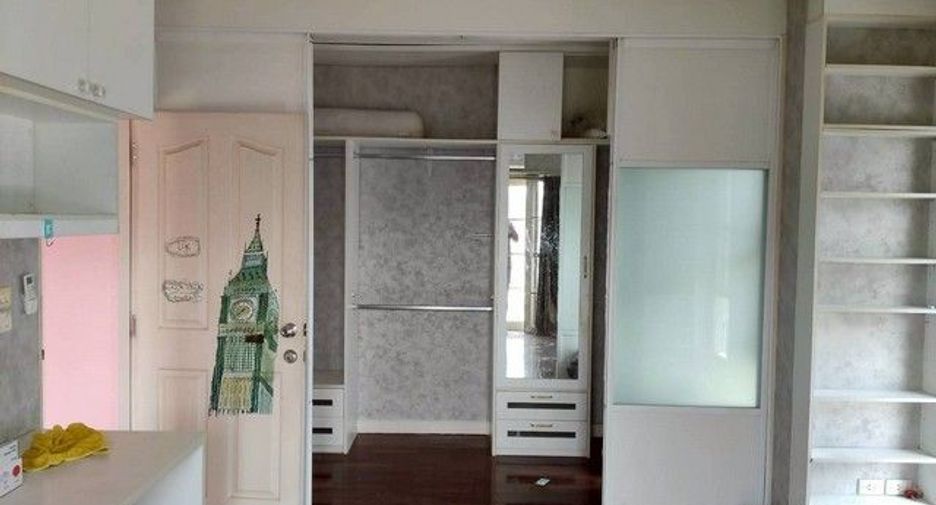 For sale 4 bedrooms house in Min Buri, Bangkok