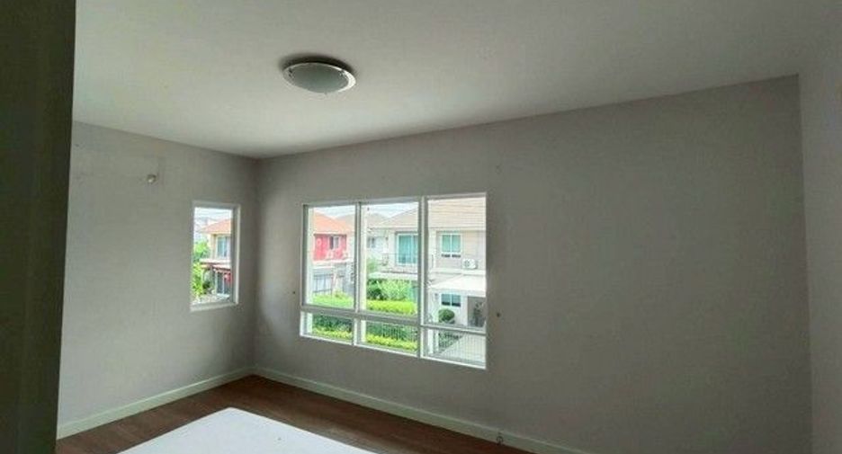 For sale 4 ベッドルーム house in Thanyaburi, Pathum Thani