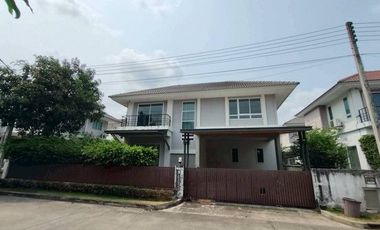 For sale 4 bedrooms house in Thanyaburi, Pathum Thani