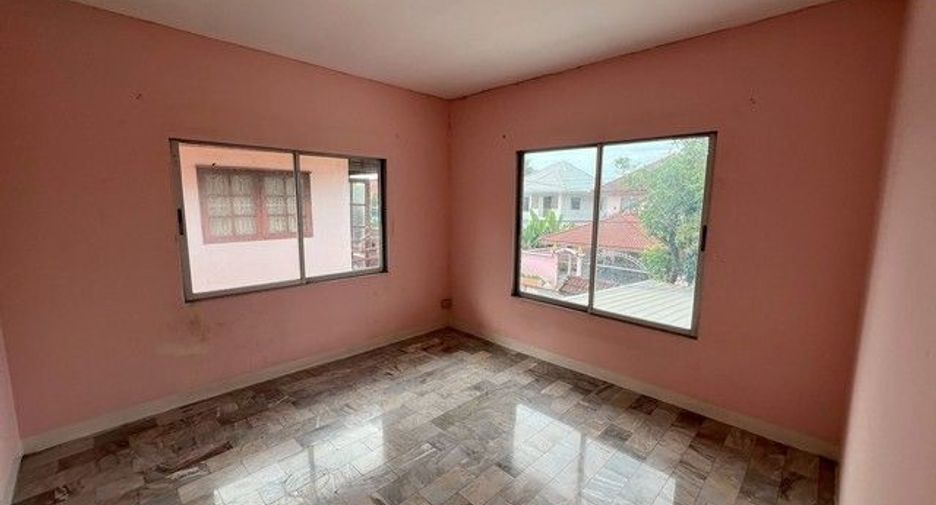 Casa en venta de 4 habitaciones en Khlong Luang, Pathum Thani