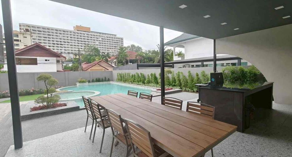 For rent 3 bedrooms villa in Jomtien, Pattaya