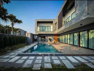 For Rent 4 Bedroom Villa In Bang Lamung, Chonburi