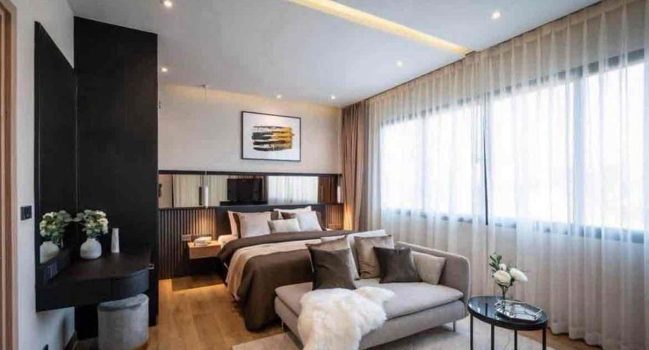 For rent 4 bedrooms villa in Bang Lamung, Chonburi