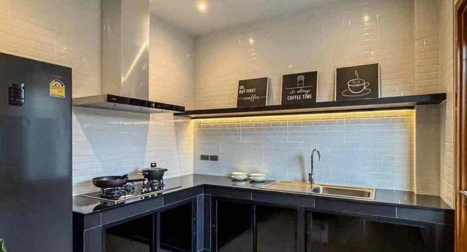 For rent 4 bedrooms villa in Bang Lamung, Chonburi