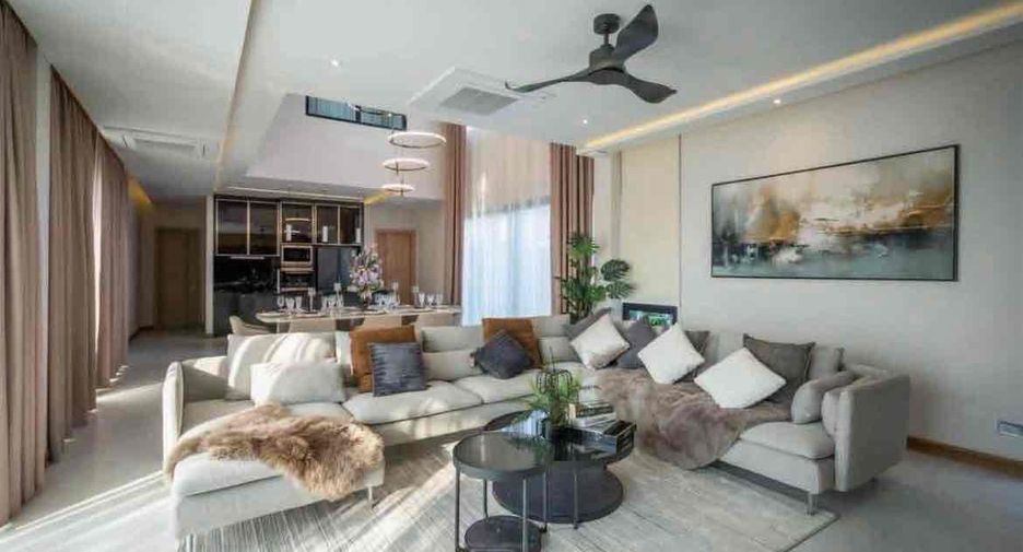 For rent 4 bedrooms villa in Bang Lamung, Chonburi