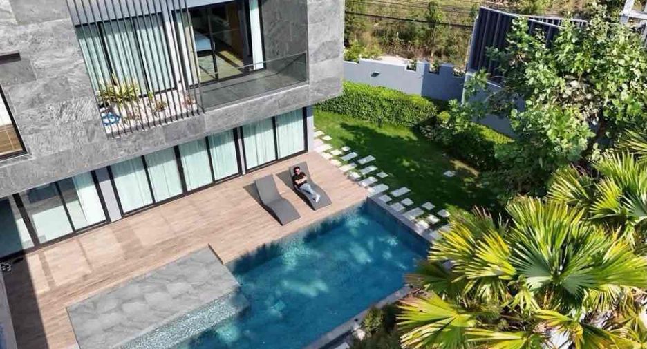 For rent 4 bedrooms villa in Bang Lamung, Chonburi