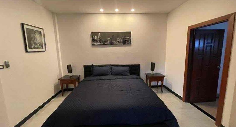 For rent 3 bedrooms villa in Bang Lamung, Chonburi