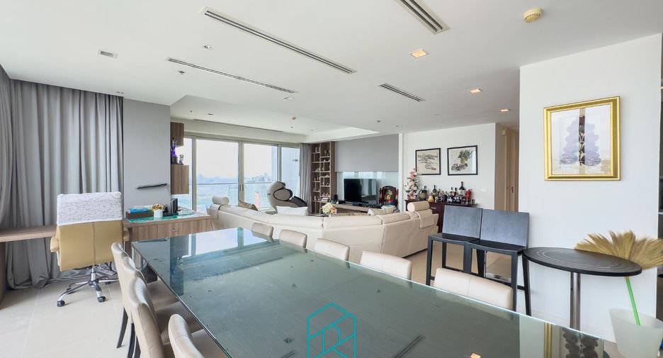 Wohnung zum Kauf mit 2 Zimmer in Sathon, Bangkok