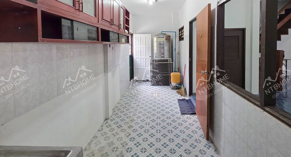 For rent and for sale 3 bedrooms townhouse in Mueang Nonthaburi, Nonthaburi
