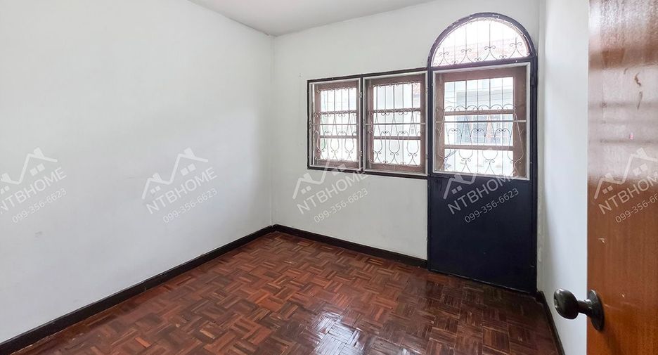 For rent and for sale 3 bedrooms townhouse in Mueang Nonthaburi, Nonthaburi