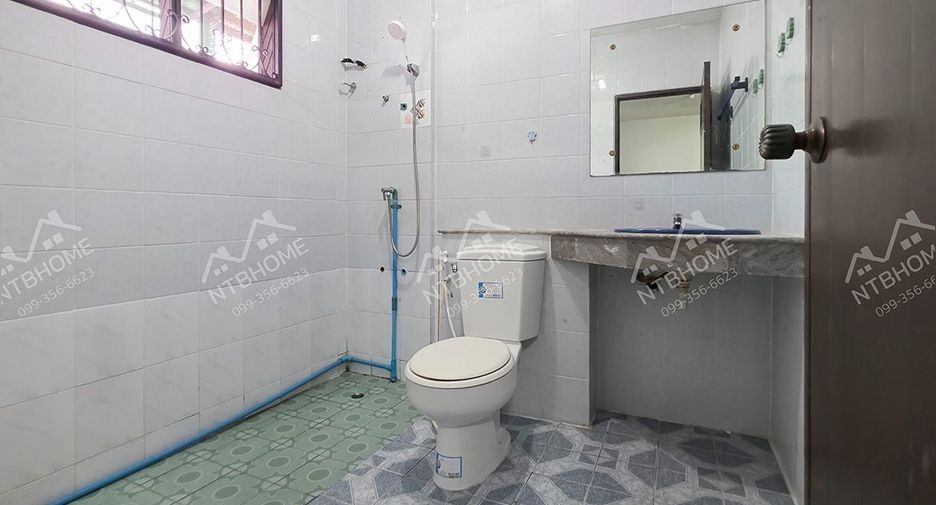 For rent and for sale 3 bedrooms townhouse in Mueang Nonthaburi, Nonthaburi