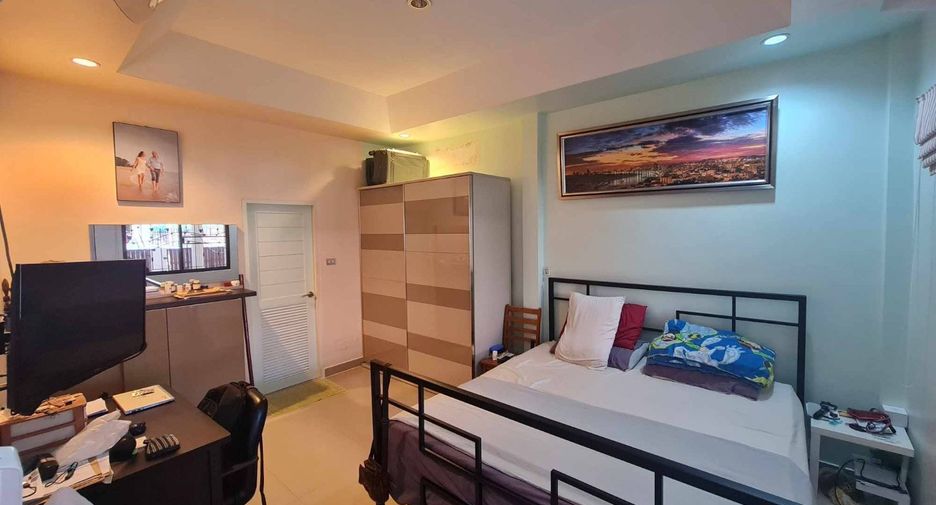 Haus zum Kauf mit 3 Zimmer in Bang Lamung, Chonburi