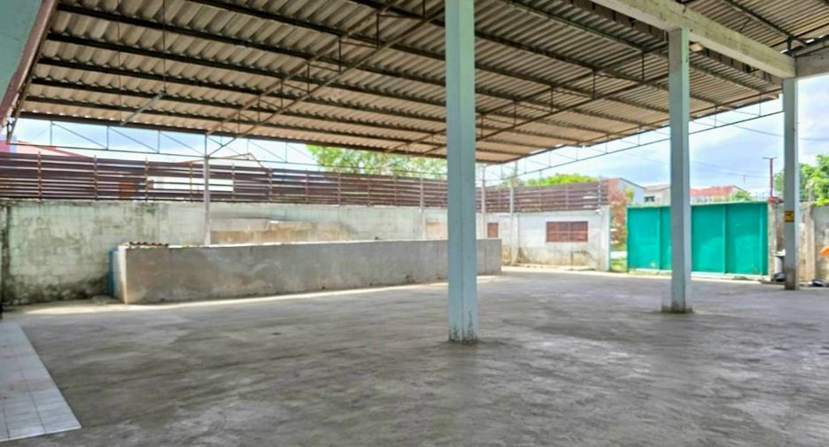 Terreno en alquiler y en venta en Sai Noi, Nonthaburi