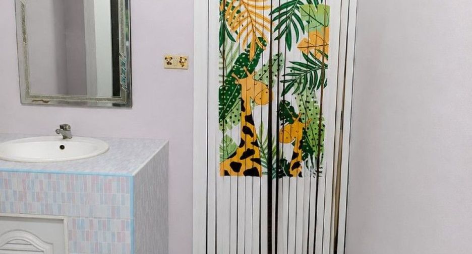 For sale 2 ベッドルーム house in Phatthana Nikhom, Lopburi