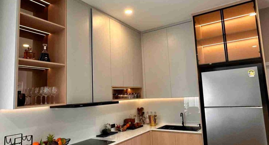 For sale 5 bedrooms villa in Huay Yai, Pattaya