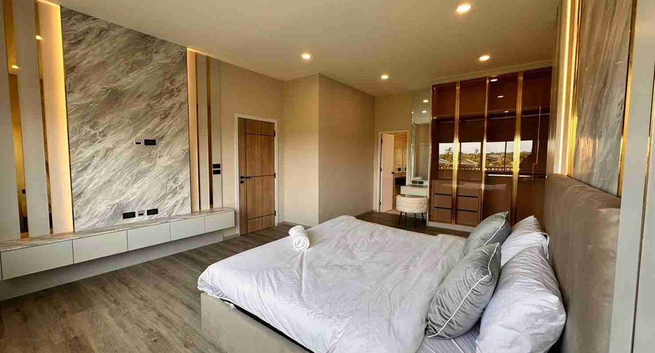 For sale 5 bedrooms villa in Huay Yai, Pattaya