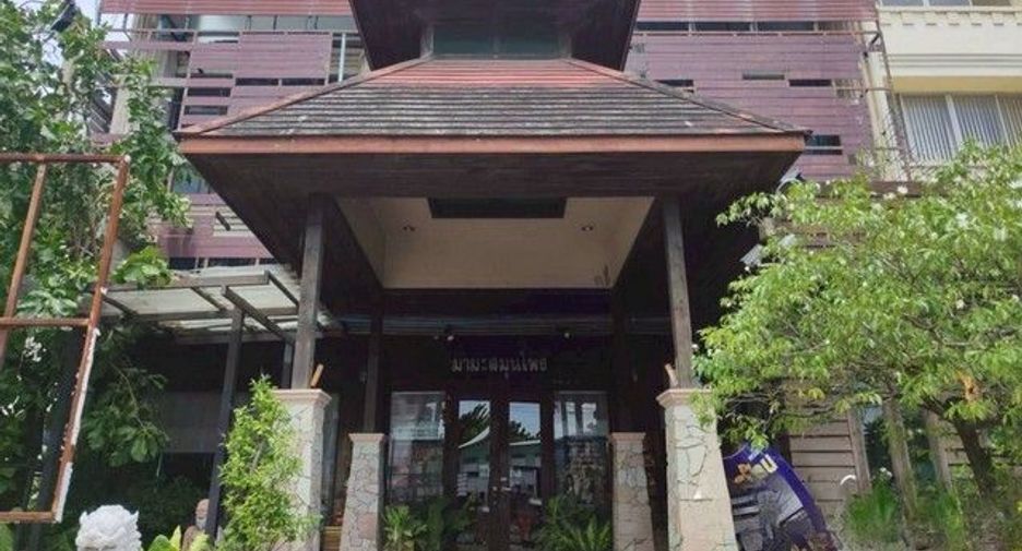 Local comercial en venta de 4 habitaciones en Bang Bua Thong, Nonthaburi