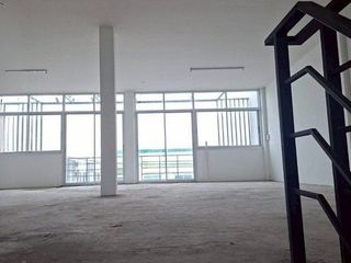 Gewerbefläche zum Kauf mit 4 Zimmer in Bang Bua Thong, Nonthaburi
