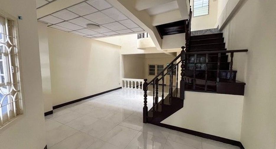 For sale 3 bedrooms townhouse in Bang Bua Thong, Nonthaburi